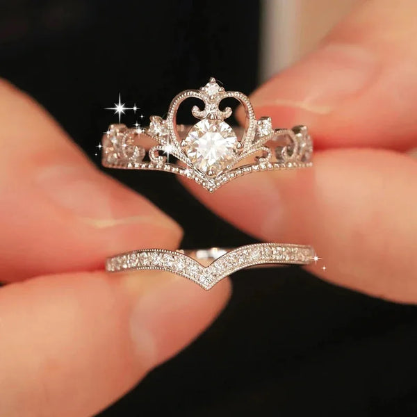Gleaming Crown Rings Set